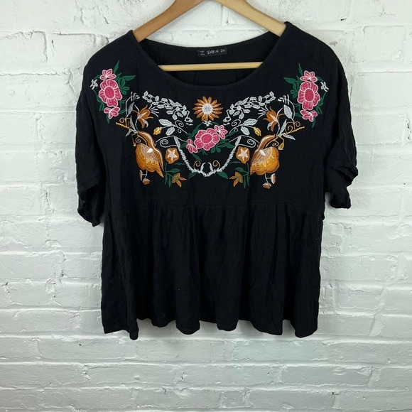 Shein Women's Boat Neck Embroidered Blouse Top Short Sleeves Black Size 2XL - Picture 1 of 5
